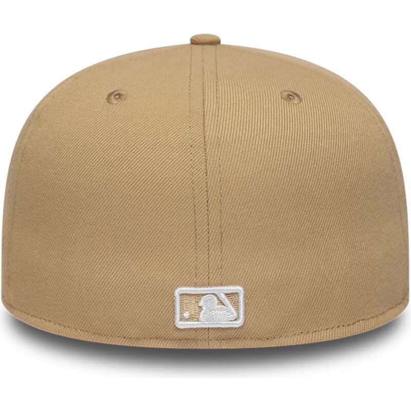 casquette-plate-marron-claire-ajustee-59fifty-league-essential-new-york-yankees-mlb-new-era
