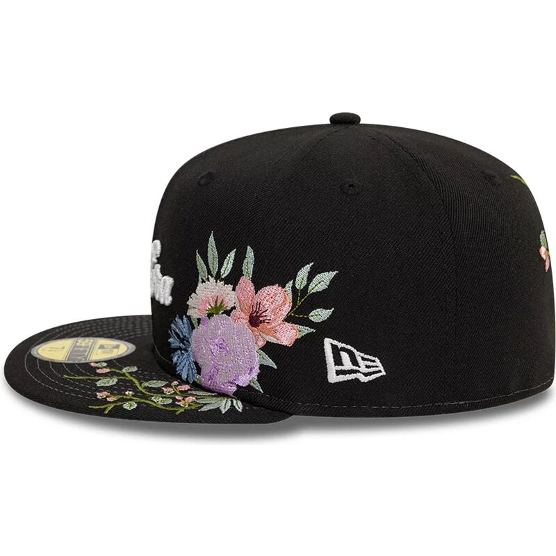casquette-plate-noire-ajustee-59fifty-floral-emb-new-era