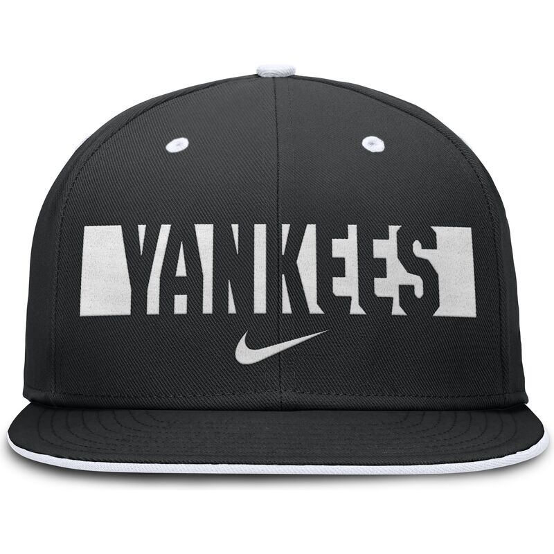casquette-plate-noire-ajustee-primetime-dri-fit-true-structured-round-bill-new-york-yankees-mlb-nike casquette-plate-noire-ajustee-primetime-dri-fit-true-structured-round-bill-new-york-yankees-mlb-nike