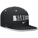 casquette-plate-noire-ajustee-primetime-dri-fit-true-structured-round-bill-new-york-yankees-mlb-nike