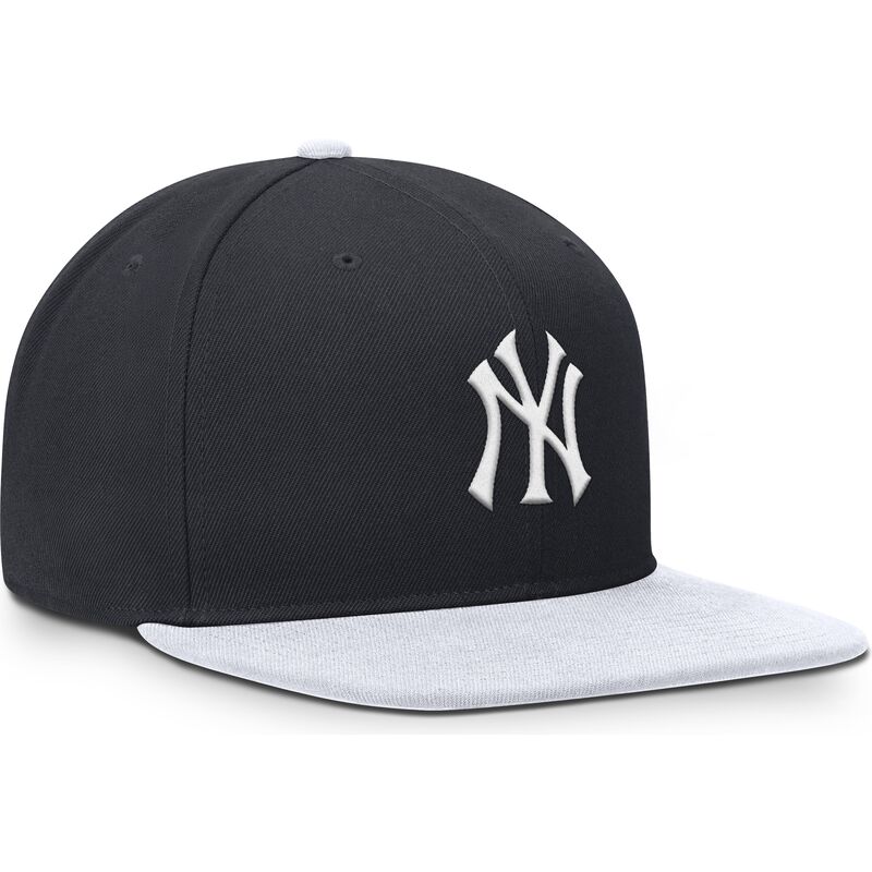 casquette-plate-bleue-marine-et-blanche-snapback-dri-fit-pro-structured-square-bill-new-york-yankees-mlb-nike