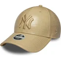 casquette-courbee-beige-ajustable-pour-femme-avec-logo-beige-9forty-pu-pattern-new-york-yankees-mlb-new-era
