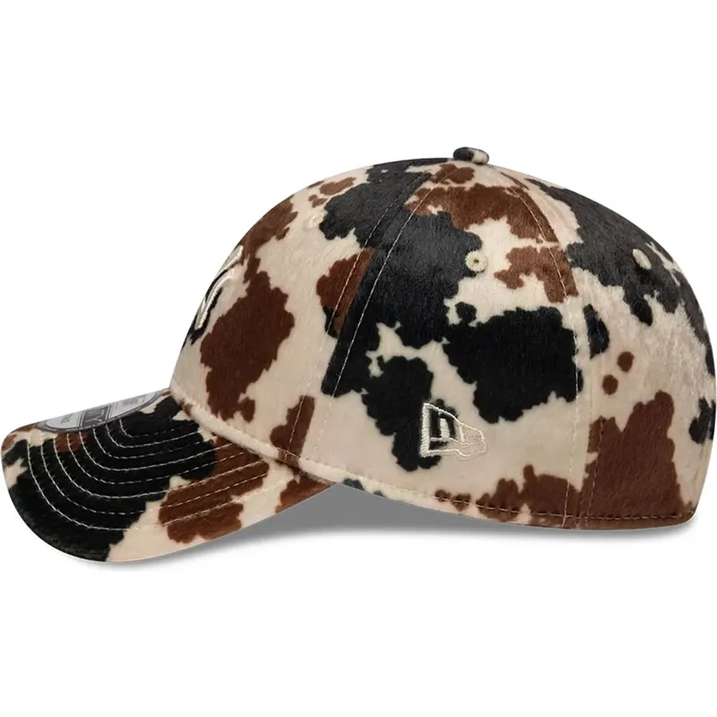 casquette-courbee-marron-ajustable-9twenty-animal-print-new-york-yankees-mlb-new-era casquette-courbee-marron-ajustable-9twenty-animal-print-new-york-yankees-mlb-new-era