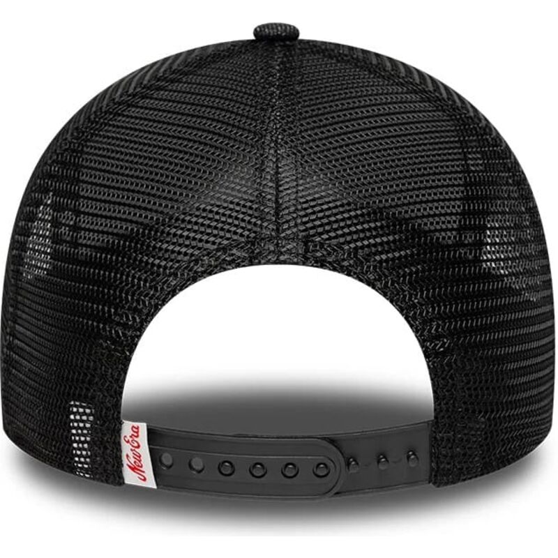 casquette-trucker-noire-avec-logo-noir-a-frame-patch-denim-new-era