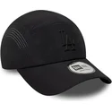 casquette-trucker-noire-avec-logo-noir-runner-tech-midi-los-angeles-dodgers-mlb-new-era