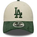casquette-courbee-beige-et-verte-snapback-avec-logo-vert-9forty-m-crown-cord-los-angeles-dodgers-mlb-new-era