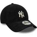 casquette-courbee-noire-snapback-9forty-winter-borg-new-york-yankees-mlb-new-era