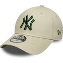 casquette-courbee-beige-ajustable-avec-logo-vert-fonce-9forty-league-essential-new-york-yankees-mlb-new-era