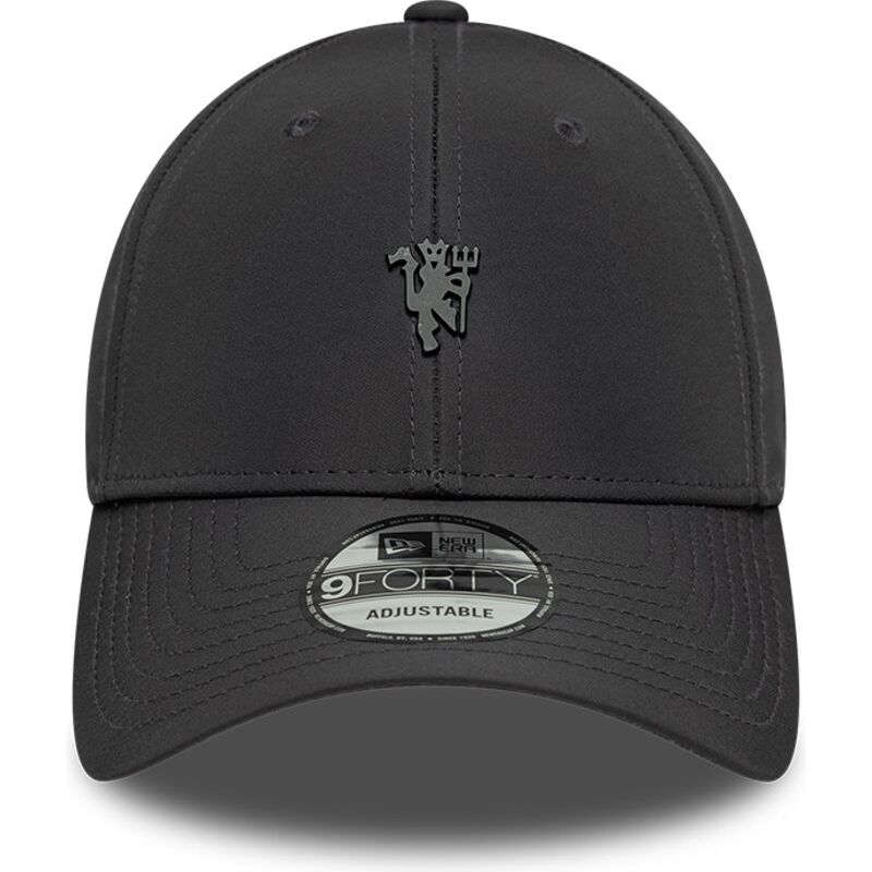 casquette-courbee-grise-fonce-ajustable-avec-logo-noir-9forty-metal-manchester-city-football-club-premier-league-new-era