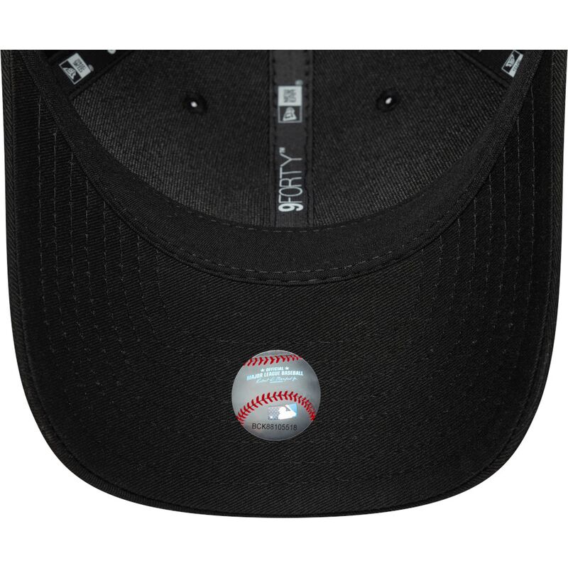 casquette-courbee-noire-snapback-9forty-m-crown-new-york-yankees-mlb-new-era casquette-courbee-noire-snapback-9forty-m-crown-new-york-yankees-mlb-new-era