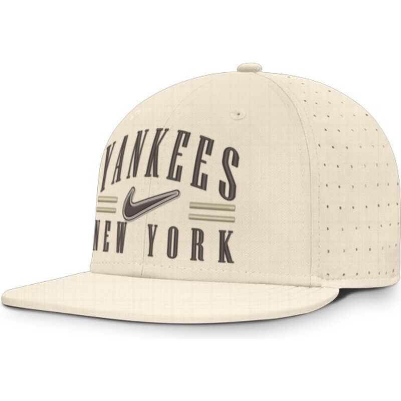 casquette-plate-beige-ajustee-dri-fit-true-structured-aero-bill-new-york-yankees-mlb-nike