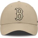 casquette-courbee-beige-ajustable-avec-logo-beige-club-structured-uv-poly-ripstop-boston-red-sox-mlb-nike