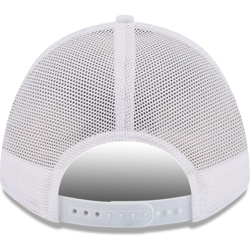 casquette-trucker-blanche-9forty-m-crown-a-frame-all-over-new-york-yankees-mlb-new-era