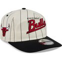 casquette-courbee-beige-et-noire-snapback-19twenty-pinstripe-chicago-bulls-nba-new-era