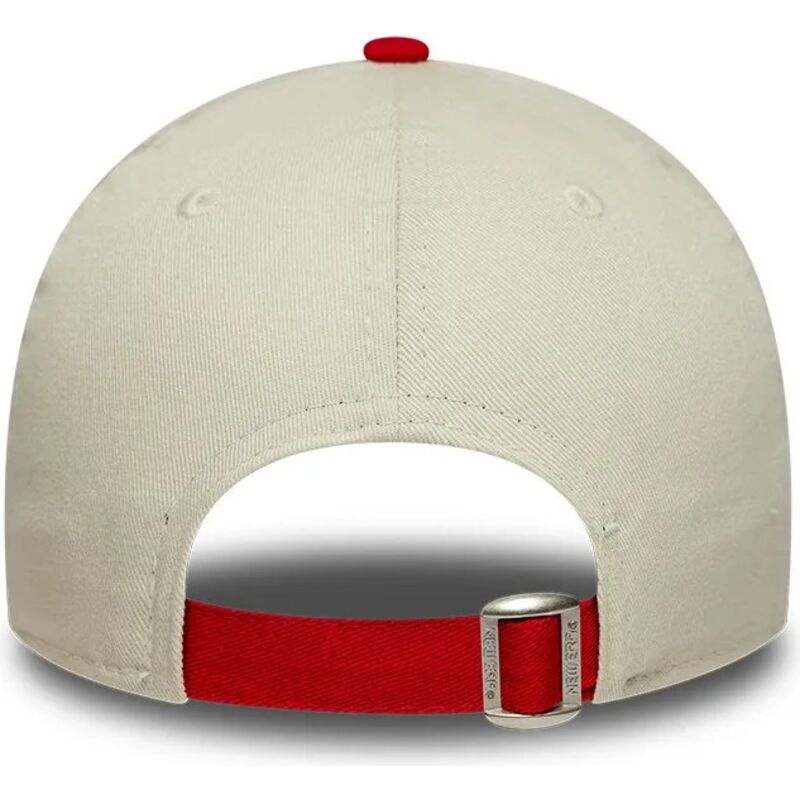 casquette-courbee-beige-et-rouge-ajustable-pour-enfant-9forty-contrast-manchester-united-football-club-premier-league-new-era casquette-courbee-beige-et-rouge-ajustable-pour-enfant-9forty-contrast-manchester-united-football-club-premier-league-new-era