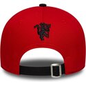 casquette-courbee-rouge-et-noire-ajustable-9forty-contrast-manchester-united-football-club-premier-league-new-era