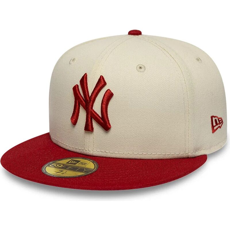 casquette-plate-beige-et-rouge-ajustee-avec-logo-rouge-59fifty-league-essential-new-york-yankees-mlb-new-era
