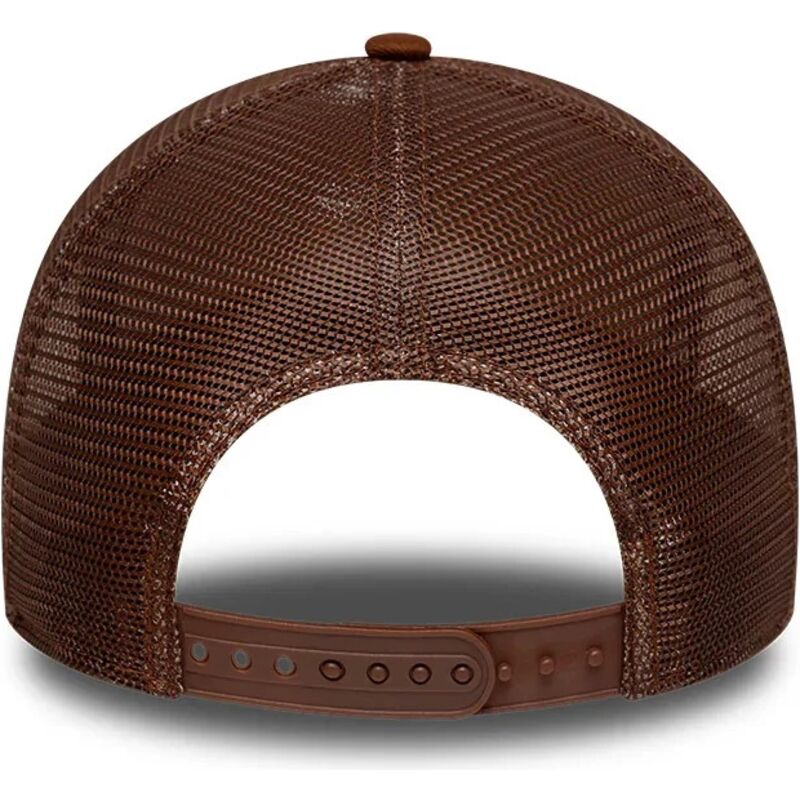 casquette-trucker-marron-avec-logo-marron-e-frame-outline-new-york-yankees-mlb-new-era casquette-trucker-marron-avec-logo-marron-e-frame-outline-new-york-yankees-mlb-new-era