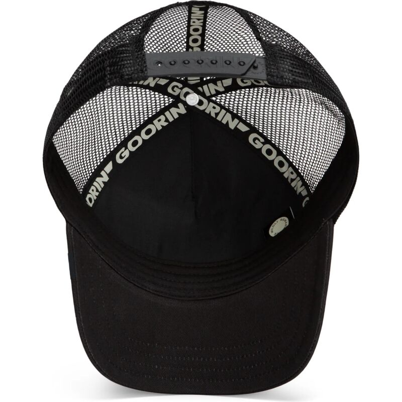 casquette-trucker-noire-scorpion-deadly-scorpion-pop-art-strikes-back-the-farm-goorin-bros
