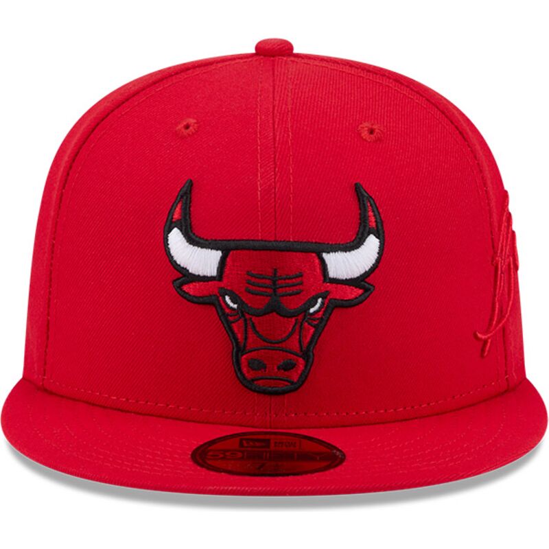 casquette-plate-rouge-ajustee-59fifty-side-script-chicago-bulls-nba-new-era