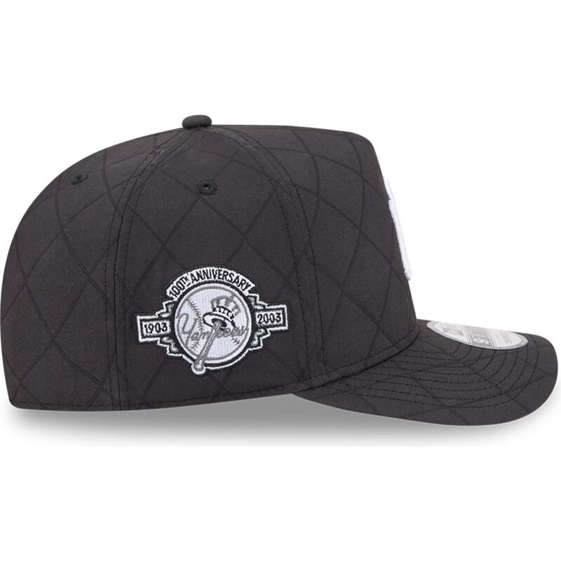 casquette-courbee-noire-snapback-9fifty-a-frame-precurved-checkered-new-york-yankees-mlb-new-era
