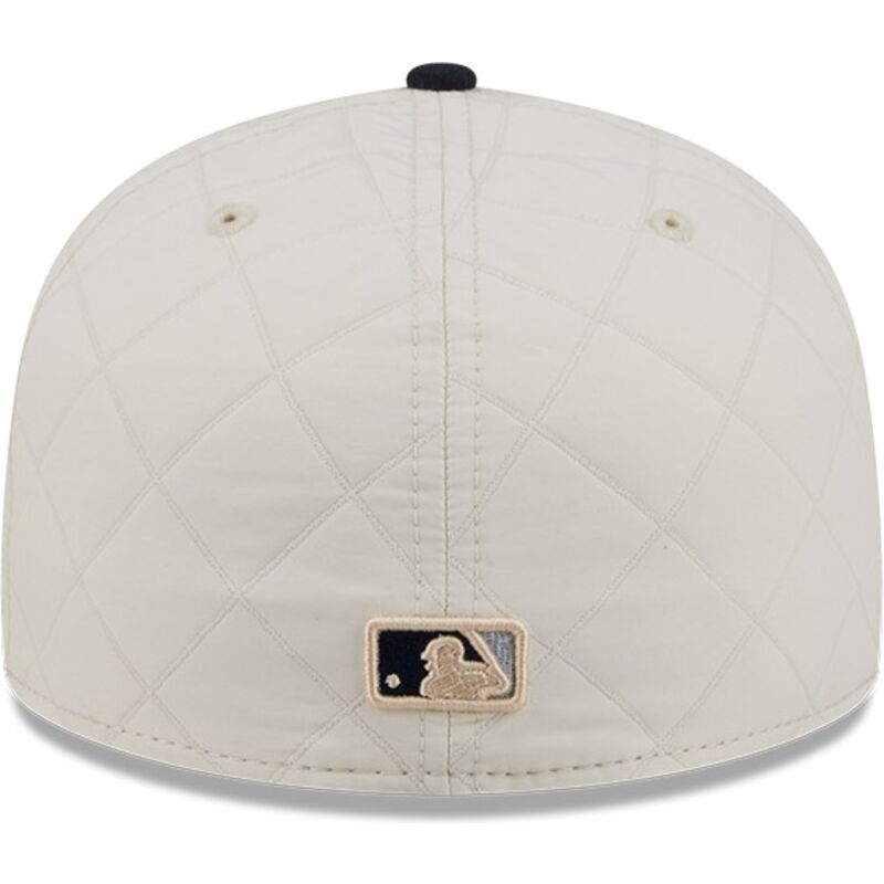 casquette-plate-blanche-et-bleue-marine-ajustee-59fifty-checkered-new-york-yankees-mlb-new-era casquette-plate-blanche-et-bleue-marine-ajustee-59fifty-checkered-new-york-yankees-mlb-new-era