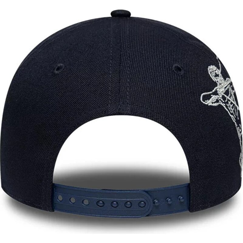 casquette-courbee-bleue-marine-snapback-e-frame-mythical-icon-new-york-yankees-mlb-new-era