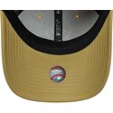 casquette-courbee-khaki-ajustable-9forty-league-essential-new-york-yankees-mlb-new-era